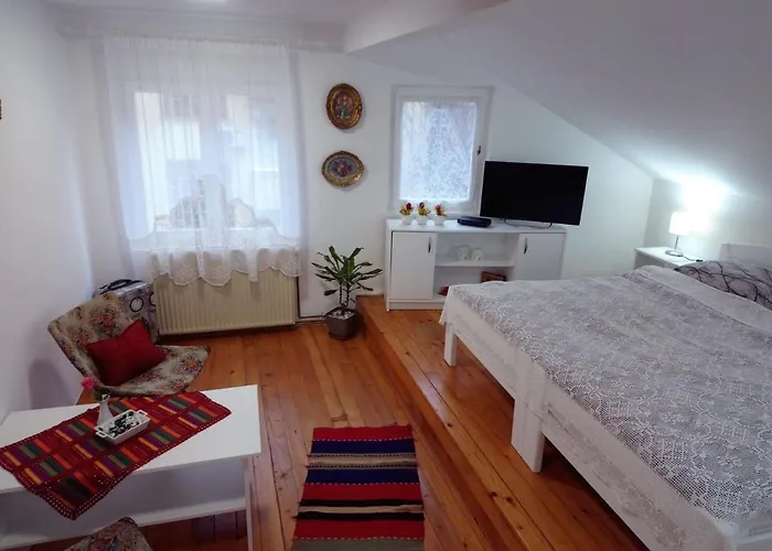 Mia Apartment